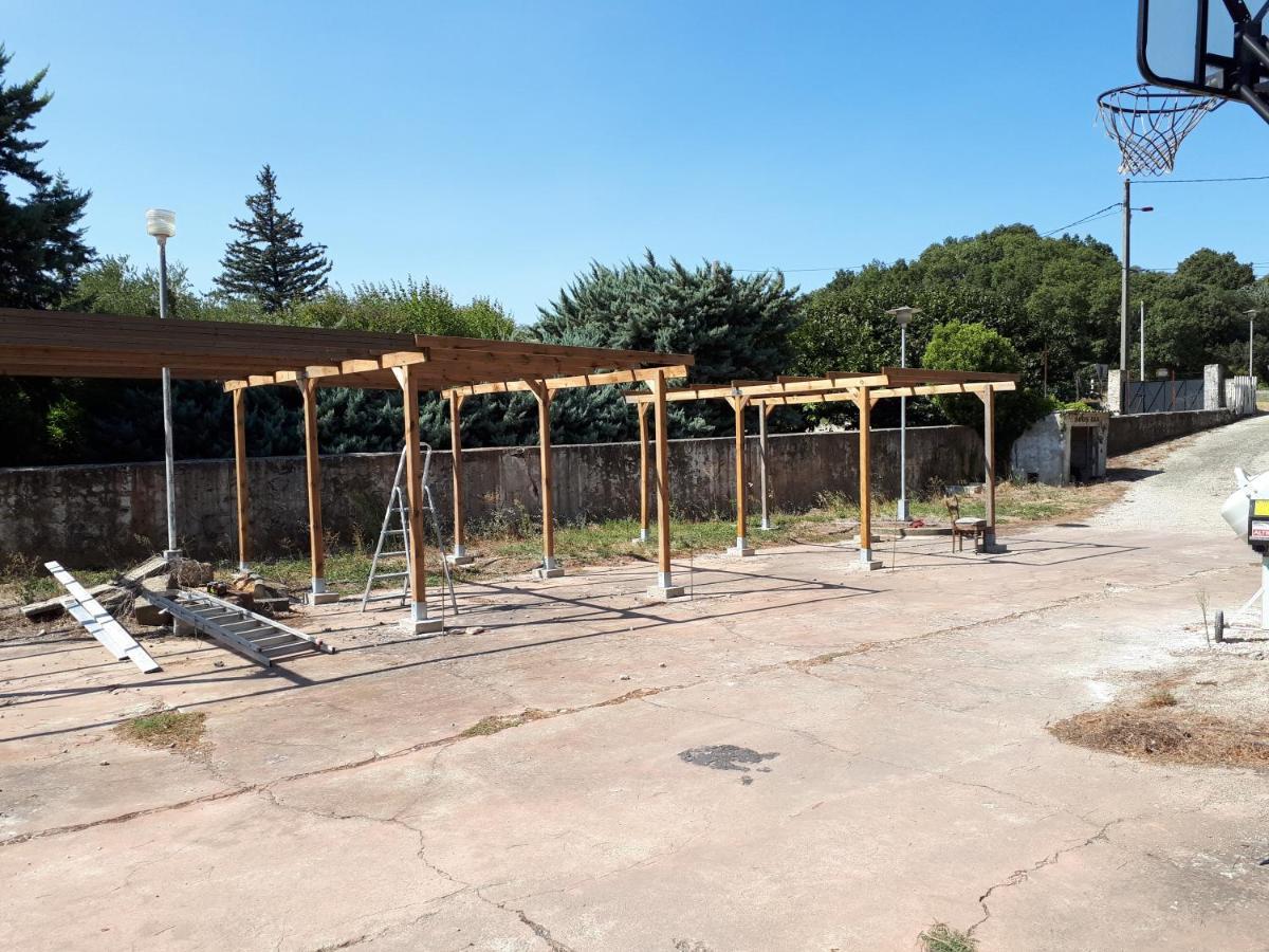 Villa Saint-Privat Pouzilhac Exterior foto